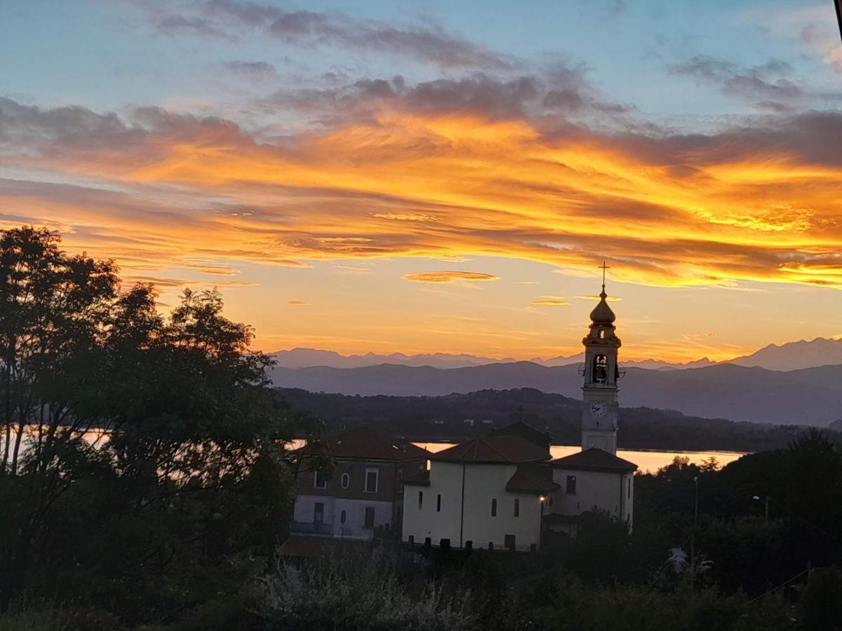 Tramonto Al Lago Lägenhet Gavirate Exteriör bild