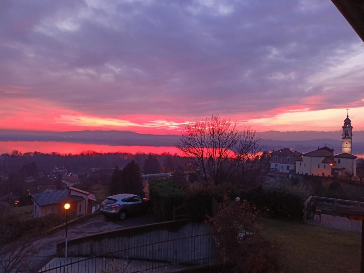 Tramonto Al Lago Lägenhet Gavirate Exteriör bild